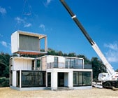 Erection of a ceramic home