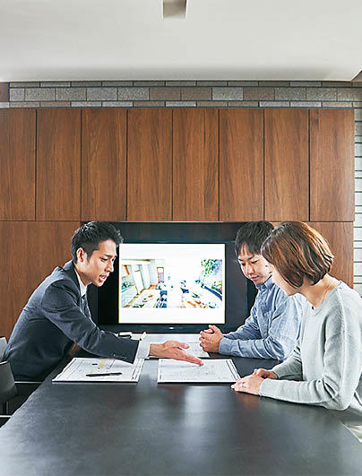初めての住まいづくり情報はどんな方法で何を収集する？