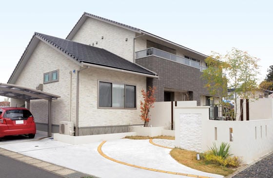 家族の誰もが自然に家事に参加できる工夫で楽しく暮らす住まい