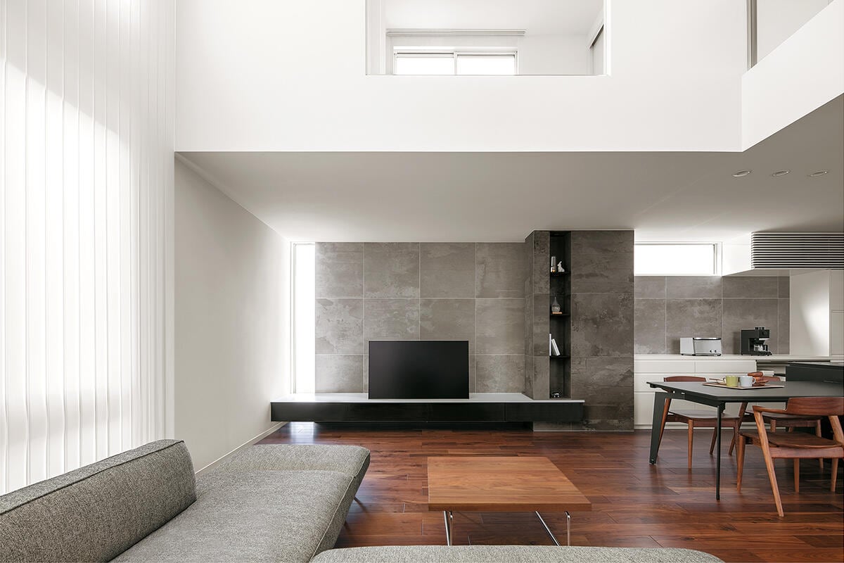 『中庭を囲んで四季の移ろいを愛でる』開放感とプライバシーを両立した住まい