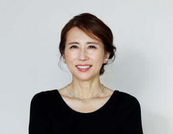 堀井　美香さん写真