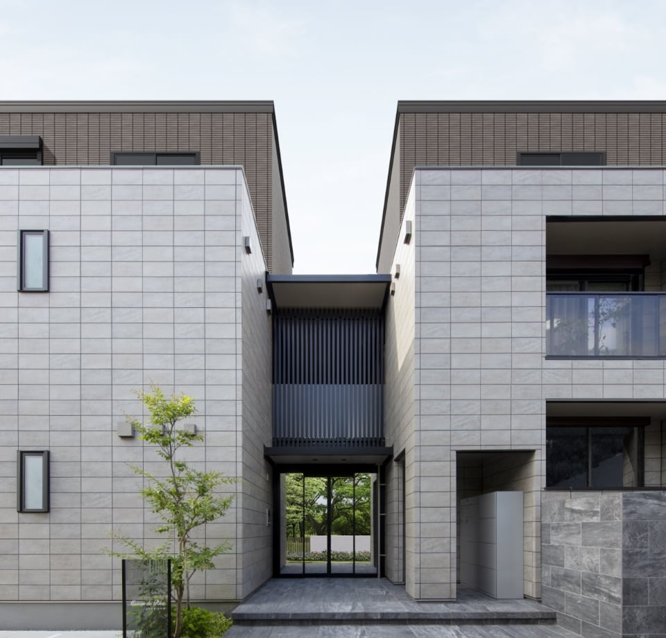 人に、まちに愛される、サステナブルな木質３階建マンション