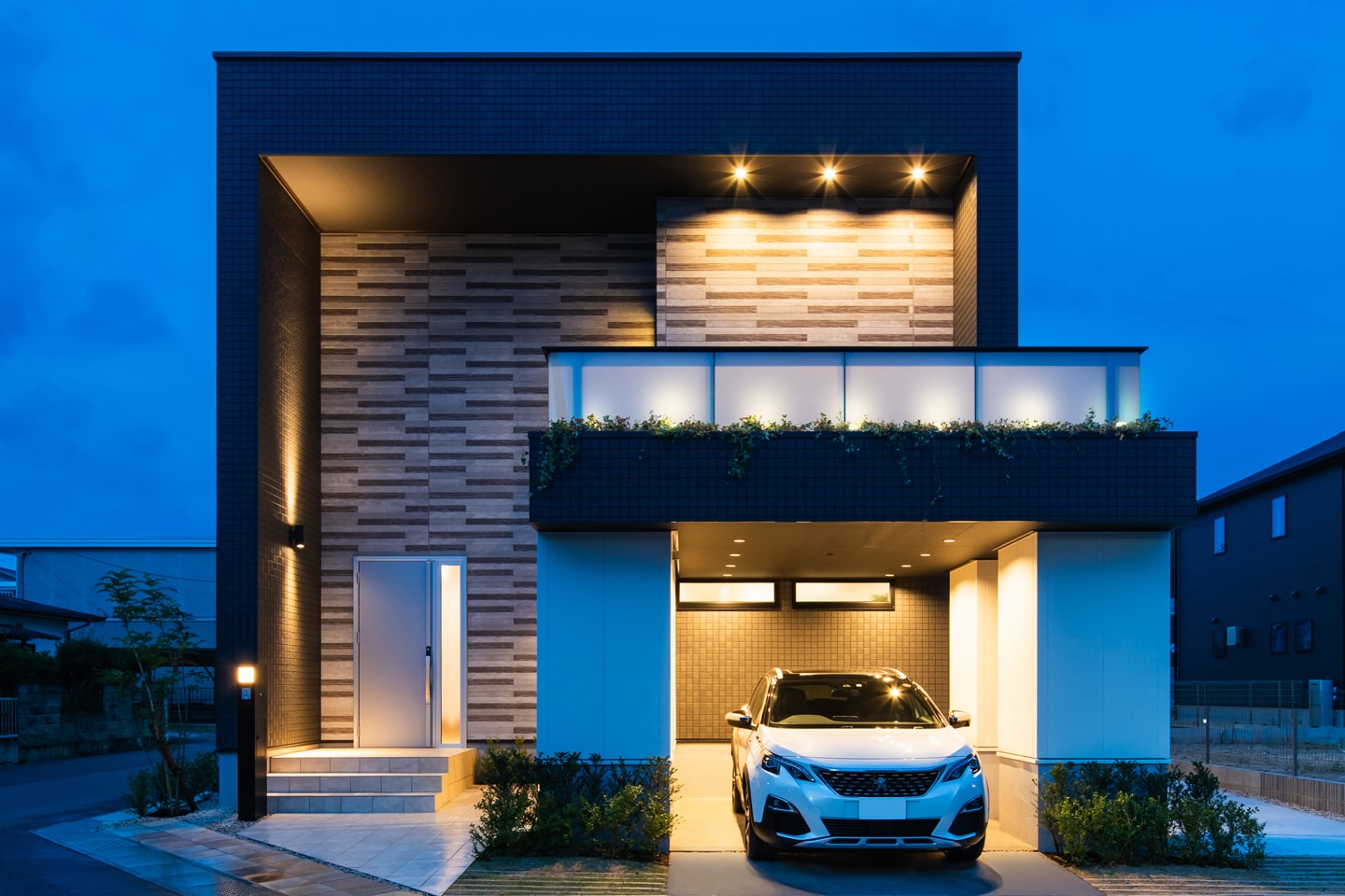 THE GARAGE 徳川山
