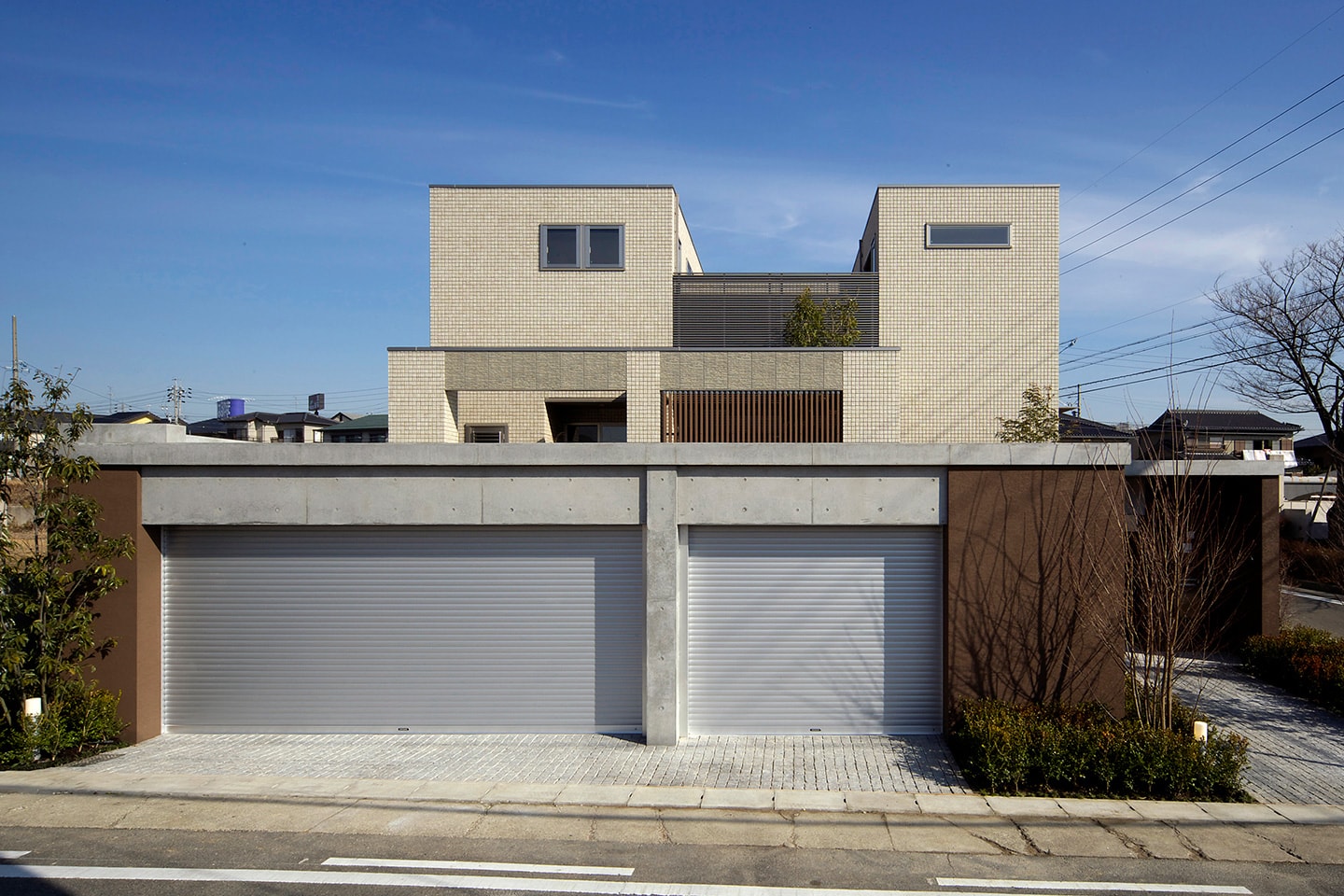 Slit-SURROUND HOUSE Ⅲ-