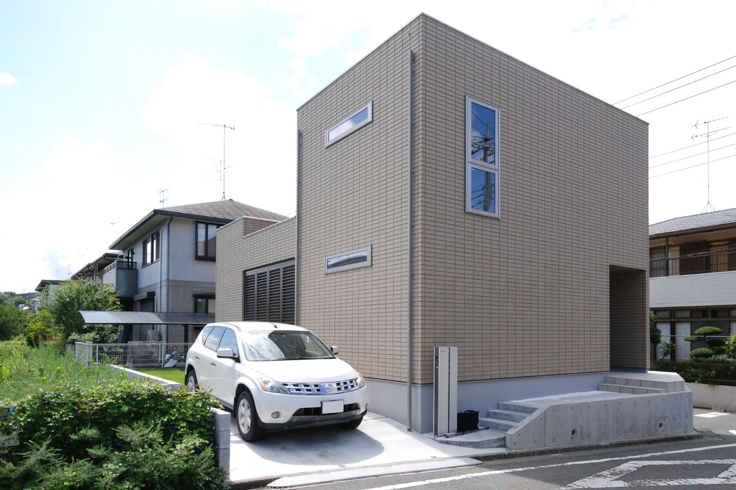 Higawari house