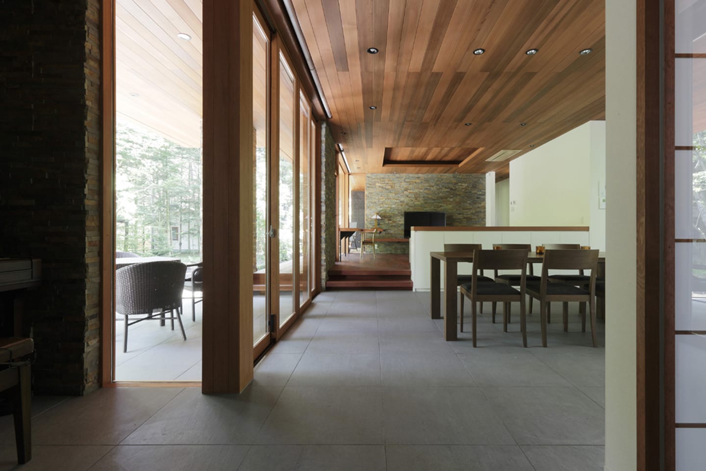 Villa In Forest：内装・インテリア