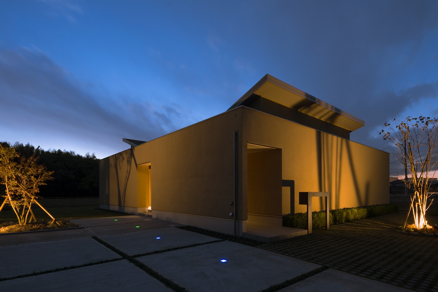 建築実例 うさぎ屋根の家|デザイナーズ住宅・建築家と建てるなら