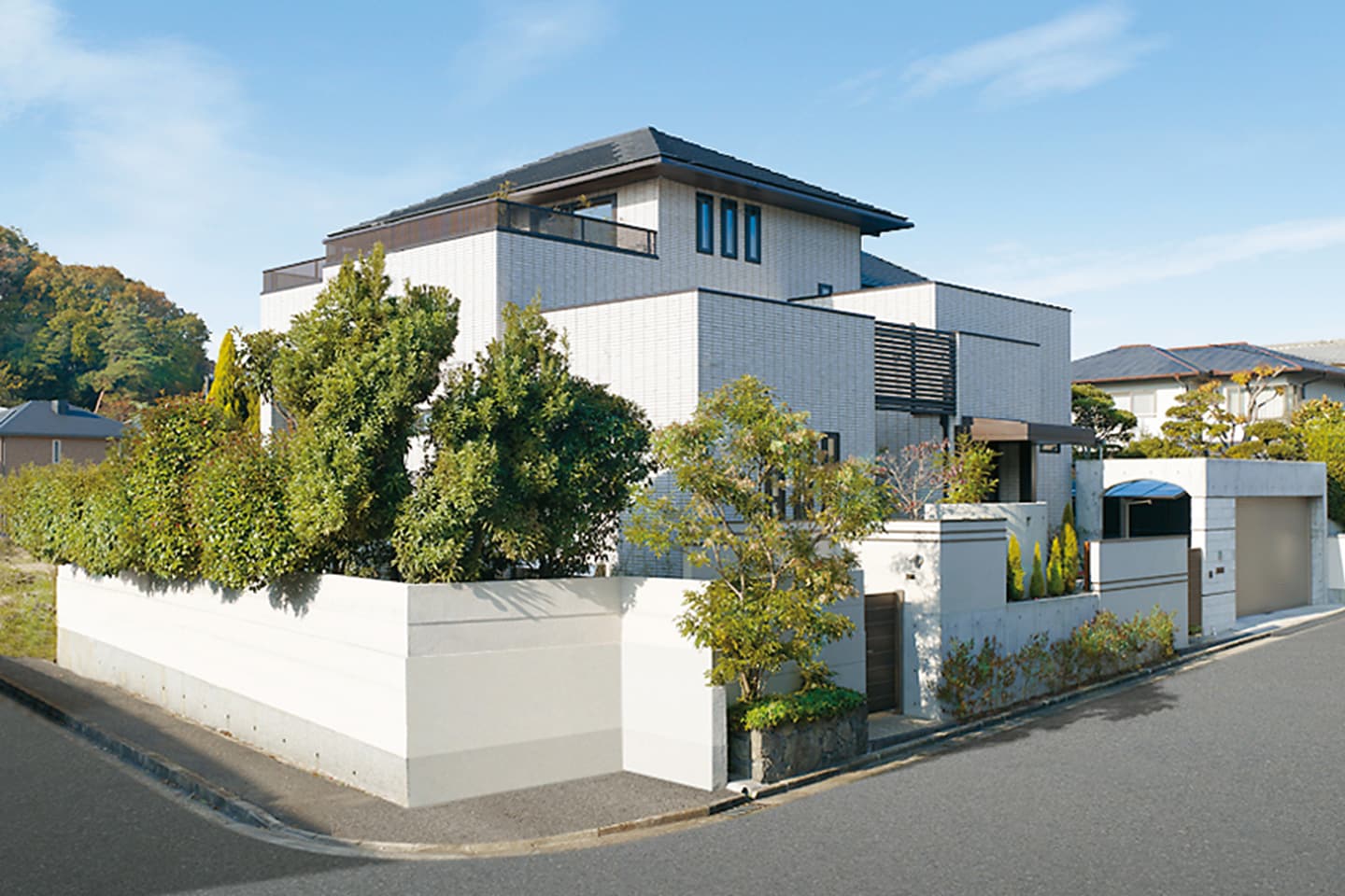 建築実例 家族が繋がるスキップフロア図書室 デザイナーズ住宅 建築家と建てるなら ミサワデザイナーズギャラリー 住宅のミサワホーム