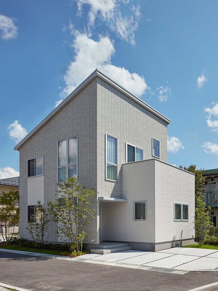 VERTICAL LIVING HOUSE：外観