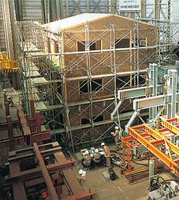 実大３階建静加力実験（1987年）