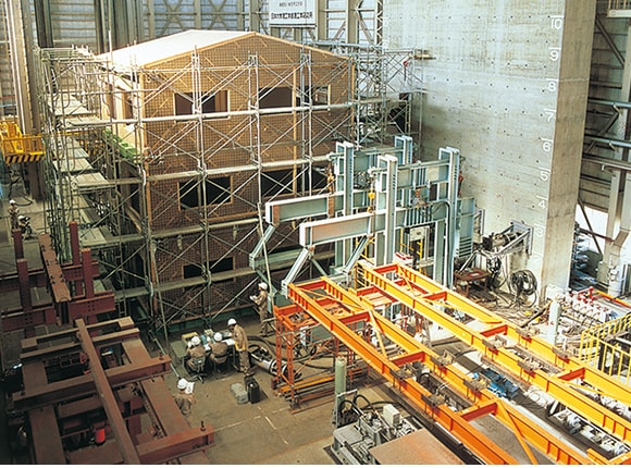 実大３階建静加力実験（1987年）