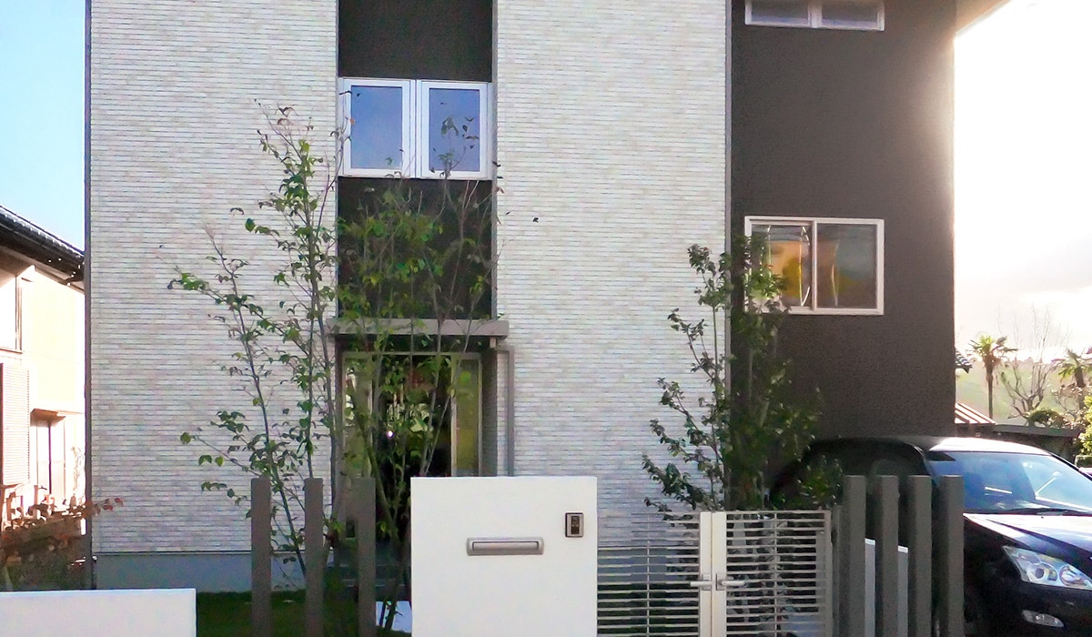 広さと高さを活かしたデザインで のびやかで温かな住まいに 注文住宅の建築実例 事例詳細 ミサワホーム
