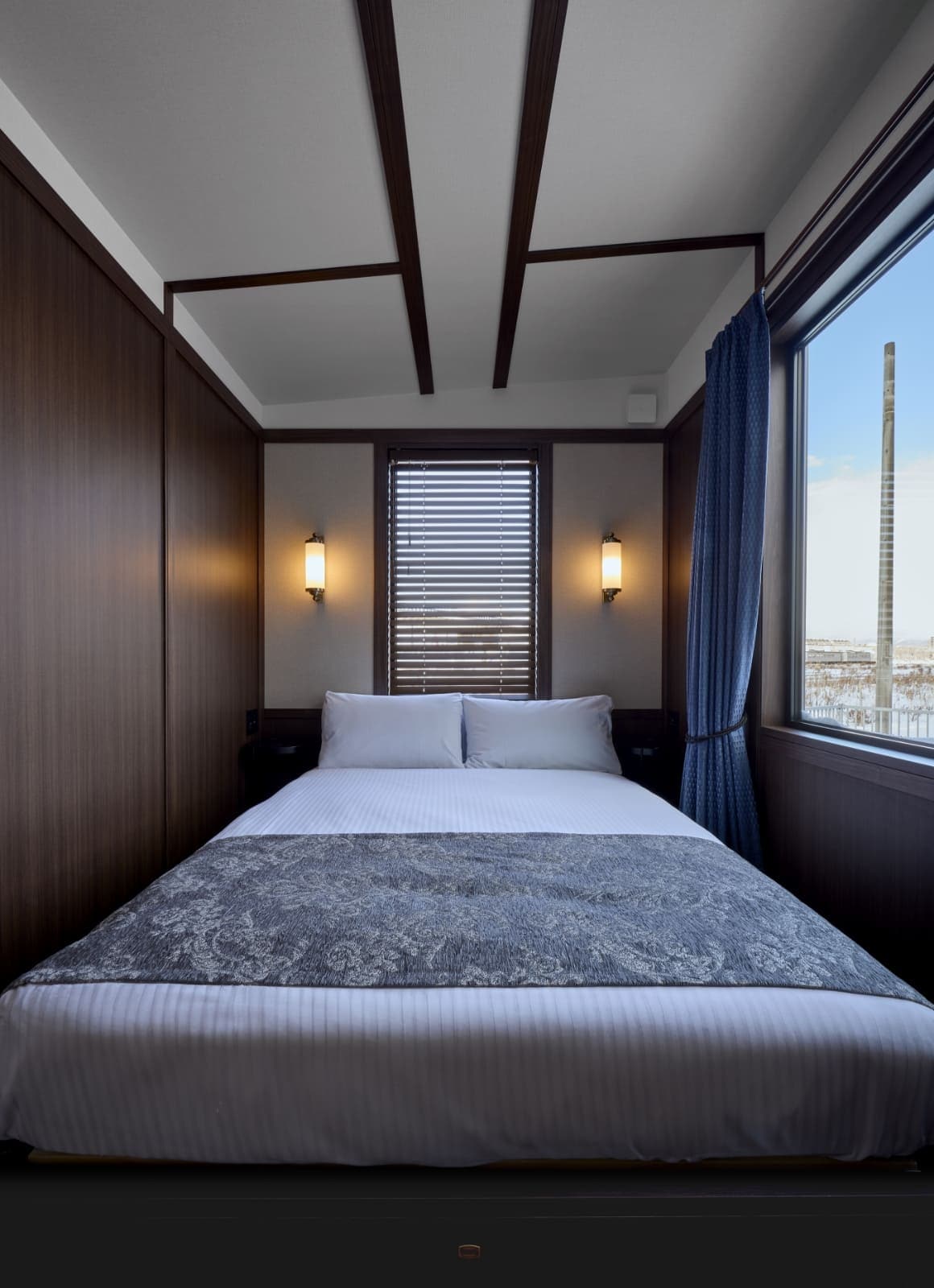 豪華な寝台列車を思わせるベッドルーム