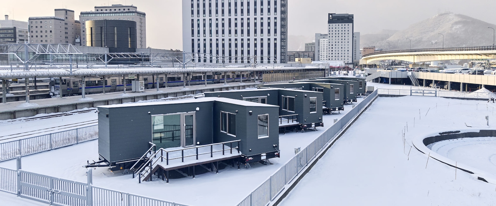 JR函館駅に隣接するトレインビューの宿泊施設「JRモバイルイン函館」として活用