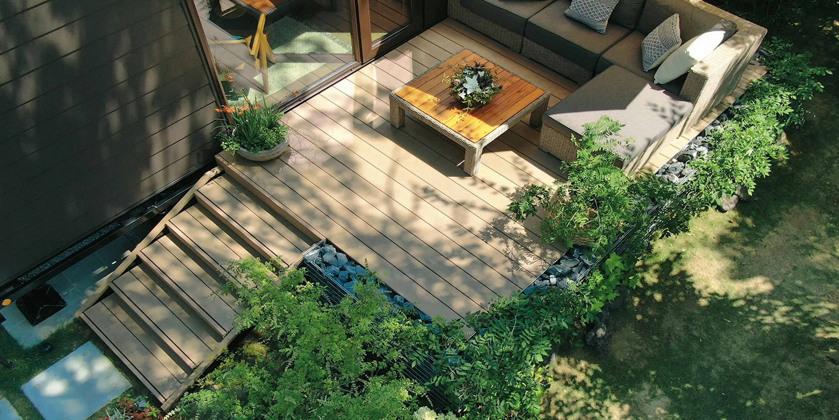 メインビジュアル画像02