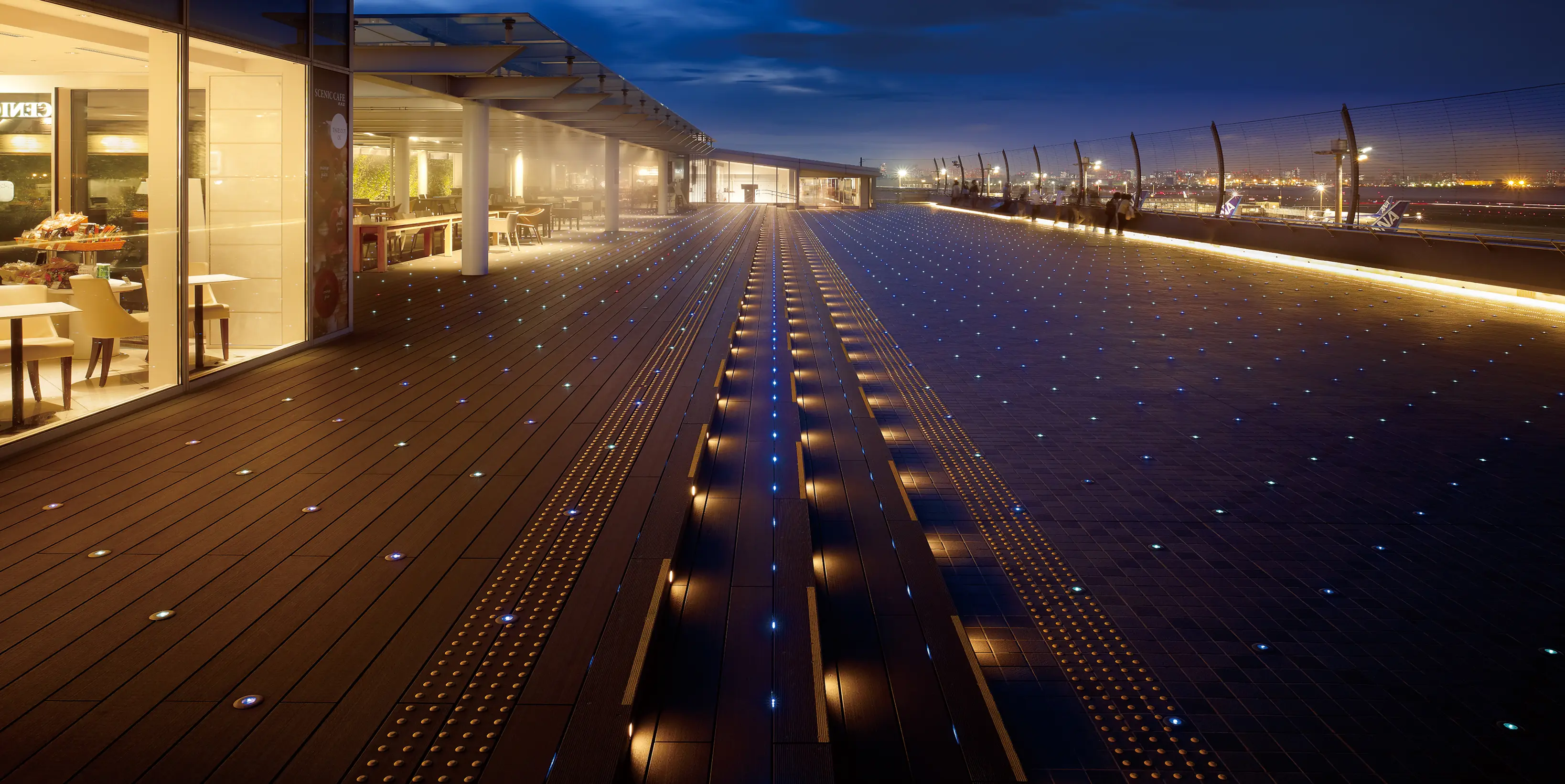 メインビジュアル画像03