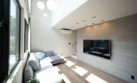 【田上小学校まで徒歩４分】太陽光発電搭載の「吹き抜けのある家」