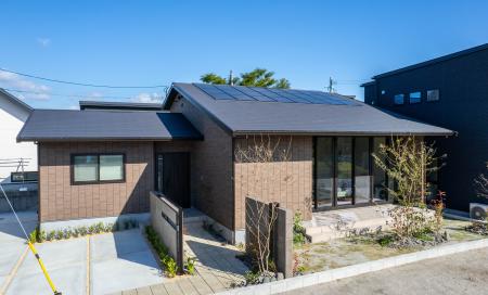 春山町　モデルハウス