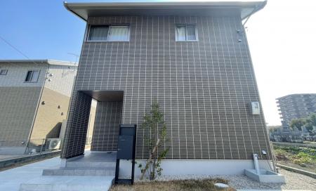 エムズガーデン三日月Ⅲ