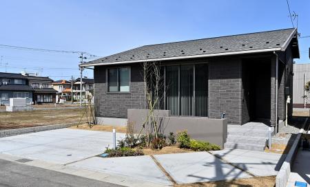西区小針モデルハウス