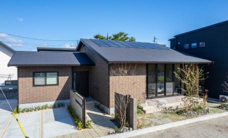 春山町　モデルハウス