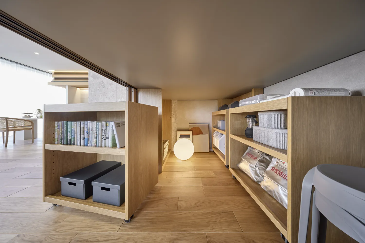 収納スペースにスポットした写真