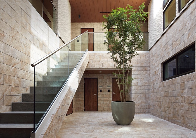 オーナーさまと入居者の誇りになるアプローチや共有部。